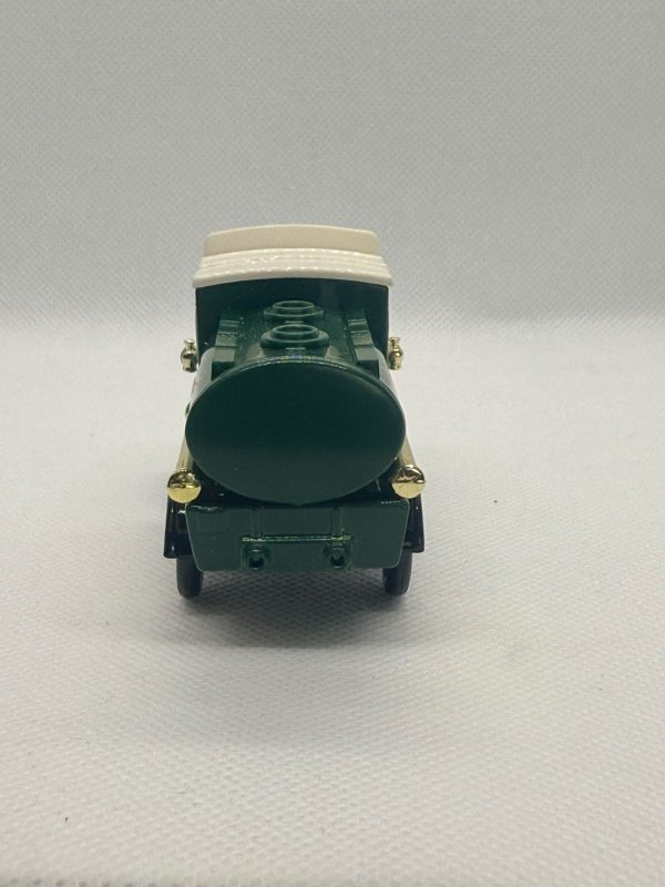 WhatsApp Image 2026-09-16 at 11.48.41 PM (1) Vintage Lledo Days Gone 1920 Ford Model T Castrol Oil Tanker