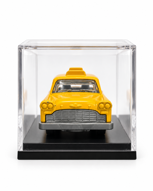 Yellow Taxi in Clear Display Cube Matchbox Checker Special Cab New York City Taxi Yellow ‘60’s 70’s Diecast 1:62